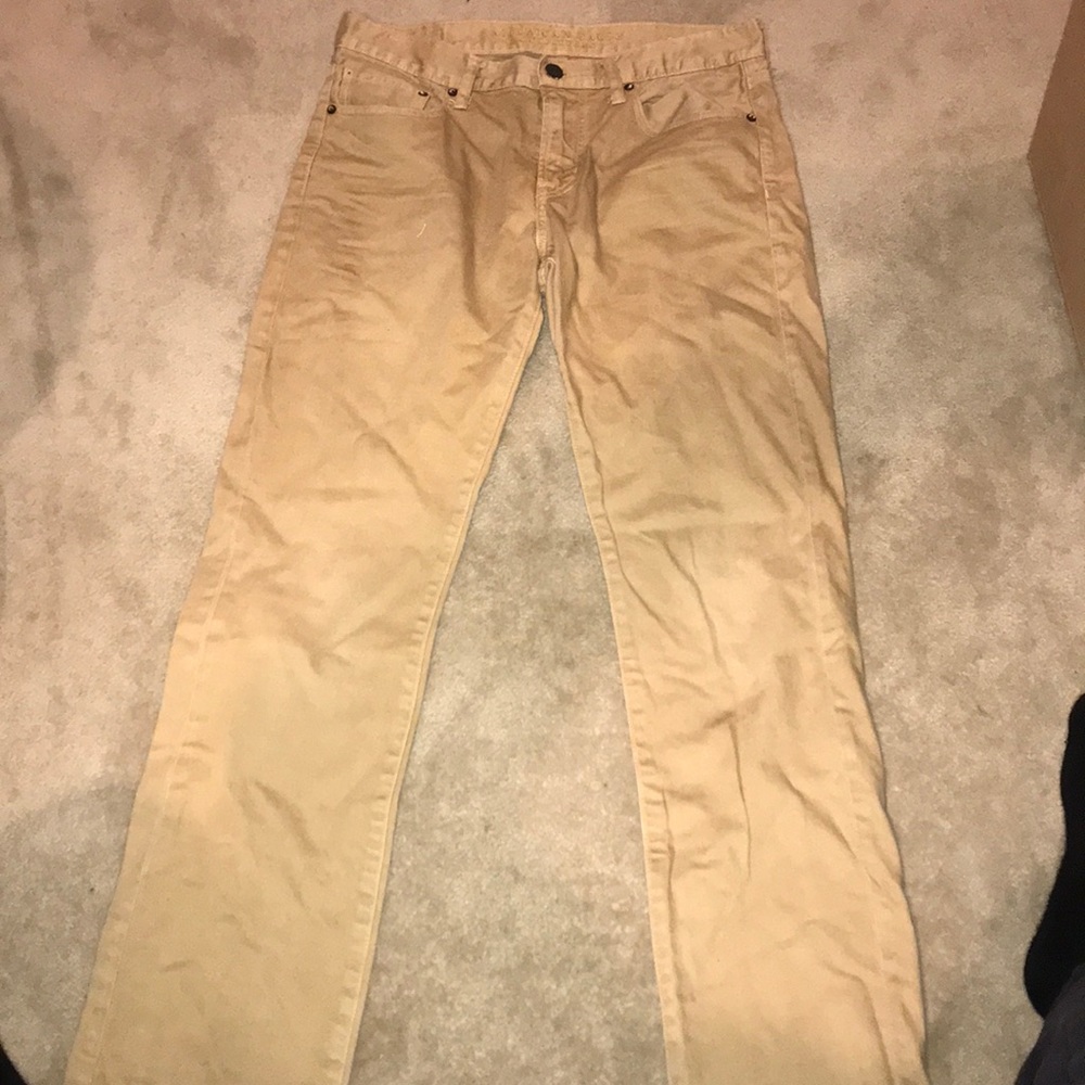 Khaki jeans